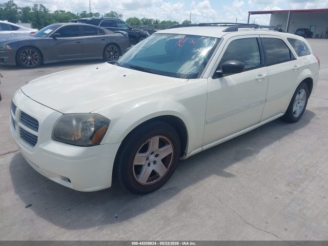 45205924 :رقم المزاد ، 2D4FV48V45H567952 vin ، 2005 Dodge Magnum Se مزاد بيع