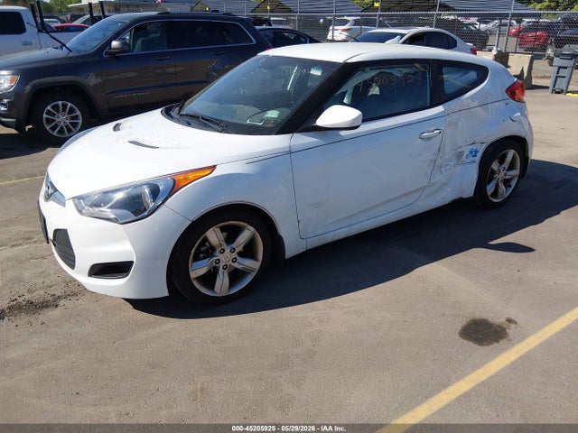 45205925 :رقم المزاد ، KMHTC6AD9DU121189 vin ، 2013 Hyundai Veloster Base W/gray مزاد بيع