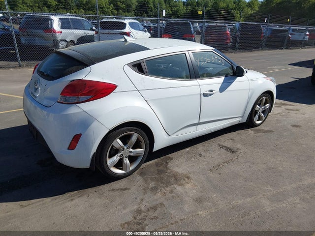 45205925 :رقم المزاد ، KMHTC6AD9DU121189 vin ، 2013 Hyundai Veloster Base W/gray مزاد بيع