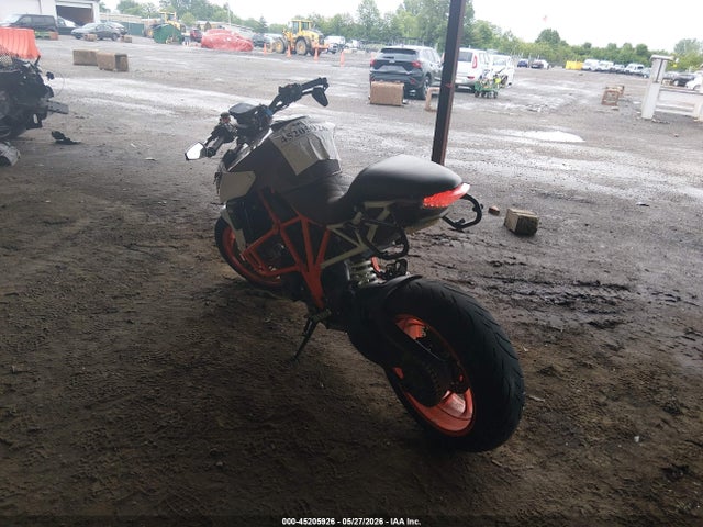 KTM 1290 Super Duke R 2018 VBKV39400JM986652 Image 3