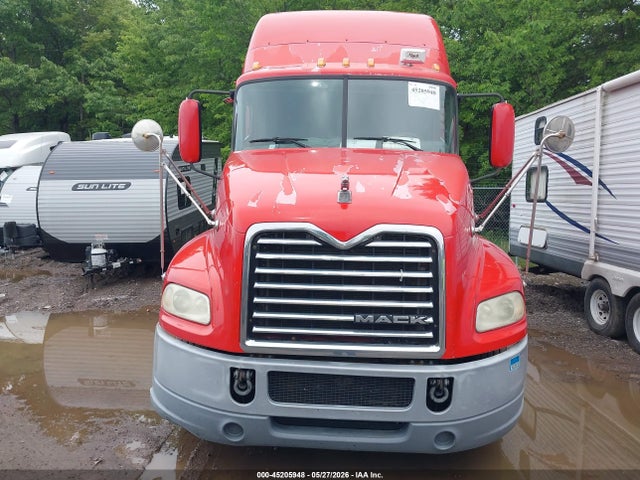 45205948 :رقم المزاد ، 1M1AW07Y1GM053615 vin ، 2016 Mack 600 Cxu600 مزاد بيع