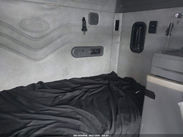 45205948 :رقم المزاد ، 1M1AW07Y1GM053615 vin ، 2016 Mack 600 Cxu600 مزاد بيع