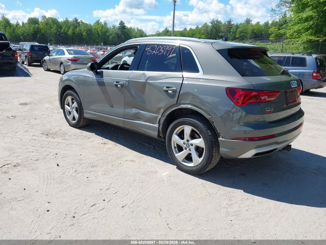 2020 Audi Q3 Premium 45 Tfsi Quattro Tiptronic მანქანა იყიდება აუქციონზე, vin: WA1AECF37L1107628, აუქციონის ნომერი: 45205997