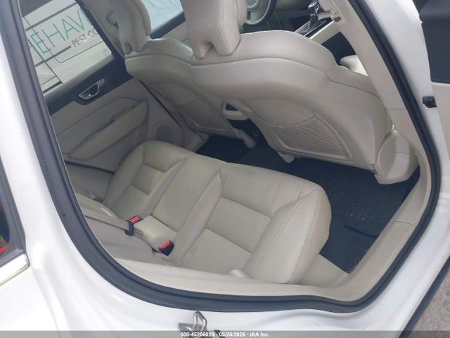 LYV102RL1KB224039 Volvo Xc60 T5 Inscription