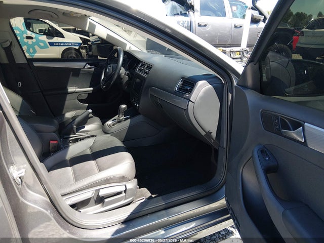 3VWDB7AJXHM310013 Volkswagen Jetta 1.4t Se