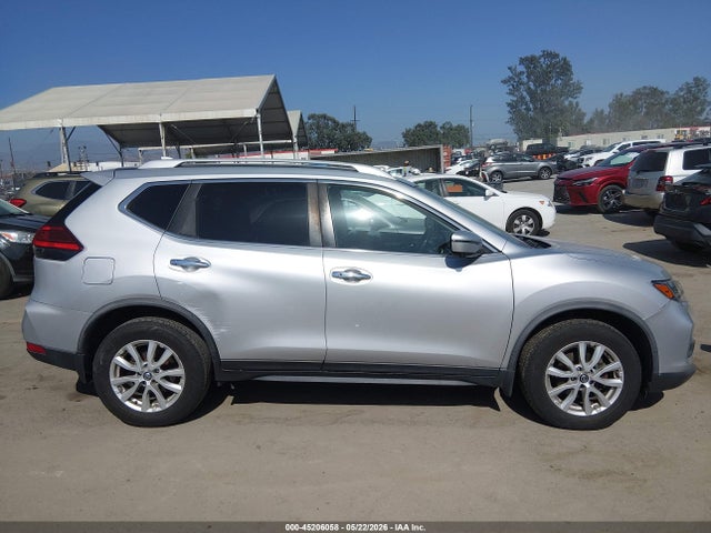 JN8AT2MV8HW277604 Nissan ROGUE SV