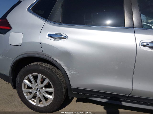 JN8AT2MV8HW277604 Nissan ROGUE SV