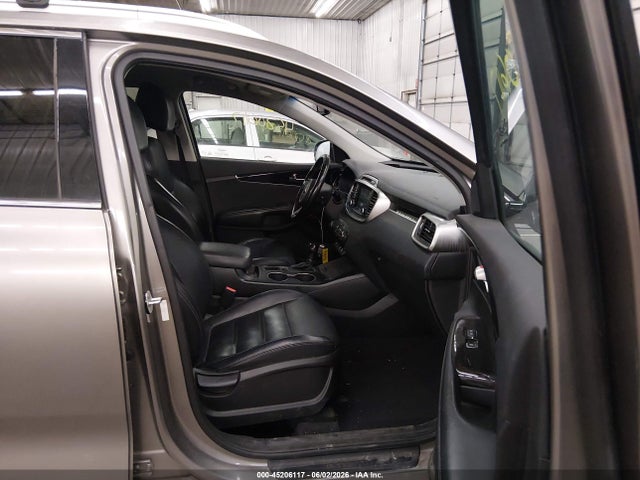 45206117 :رقم المزاد ، 5XYPGDA34HG284880 vin ، 2017 Kia Sorento 2.4l Lx مزاد بيع