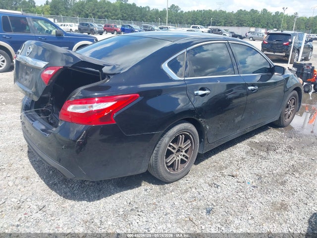 1N4AL3AP7HN360797 Nissan Altima 2.5 S