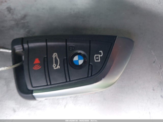 3MW69FF06R8E17231 BMW 330I