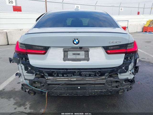 3MW69FF06R8E17231 BMW 330I
