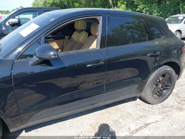Продаж на аукціоні авто 2018 Porsche Macan Sport Edition, vin: WP1AA2A51JLB11064, номер лоту: 45206141
