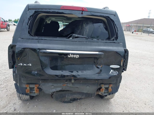 2016 Jeep Patriot Latitude მანქანა იყიდება აუქციონზე, vin: 1C4NJRFB4GD535271, აუქციონის ნომერი: 45206151