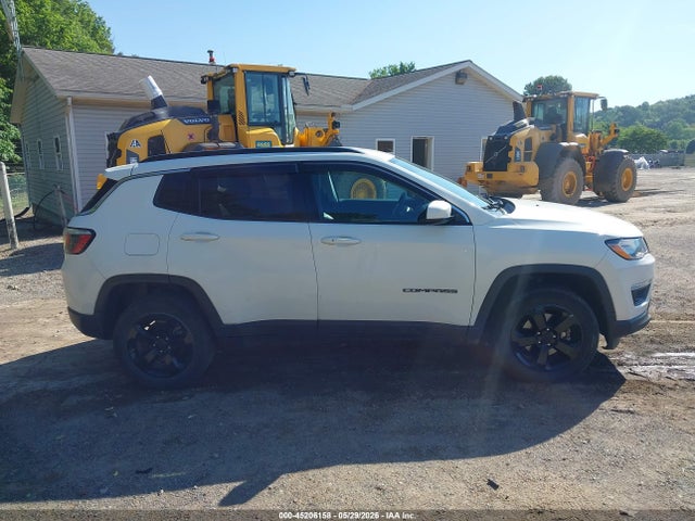 2020 Jeep Compass Latitude 4x4 მანქანა იყიდება აუქციონზე, vin: 3C4NJDBB1LT147007, აუქციონის ნომერი: 45206158