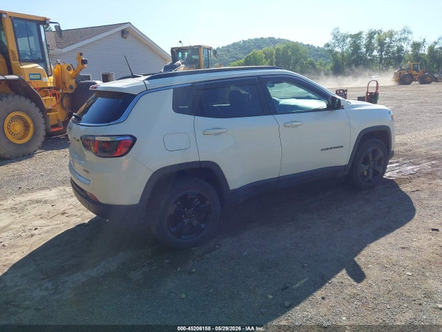 2020 Jeep Compass Latitude 4x4 მანქანა იყიდება აუქციონზე, vin: 3C4NJDBB1LT147007, აუქციონის ნომერი: 45206158