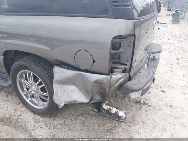 2000 Chevrolet Suburban 1500 Lt მანქანა იყიდება აუქციონზე, vin: 3GNEC16T3YG211485, აუქციონის ნომერი: 45206194
