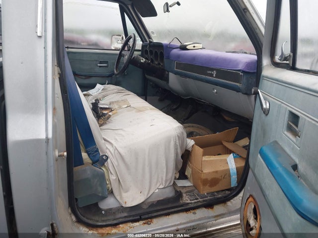 Продажа на аукционе авто 1984 Chevrolet C20, vin: 1GCGC24M3EF390322, номер лота: 45206220
