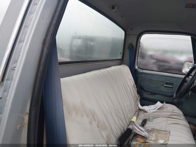 Продажа на аукционе авто 1984 Chevrolet C20, vin: 1GCGC24M3EF390322, номер лота: 45206220