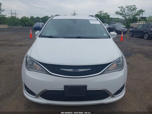 Продаж на аукціоні авто 2019 Chrysler Pacifica Touring L, vin: 2C4RC1BG0KR733186, номер лоту: 45206224
