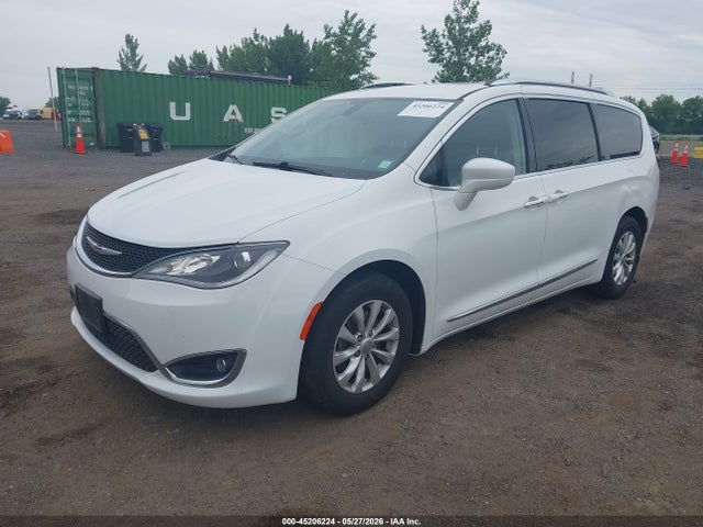 Продаж на аукціоні авто 2019 Chrysler Pacifica Touring L, vin: 2C4RC1BG0KR733186, номер лоту: 45206224