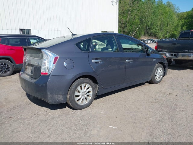 45206266 :رقم المزاد ، JTDKN3DP7D3046545 vin ، 2013 Toyota Prius Plug-in مزاد بيع