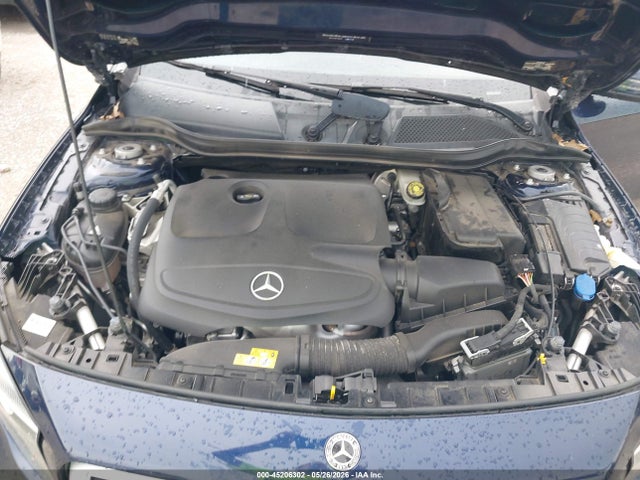 WDCTG4EB4JJ453215 Mercedes-Benz GLA 250