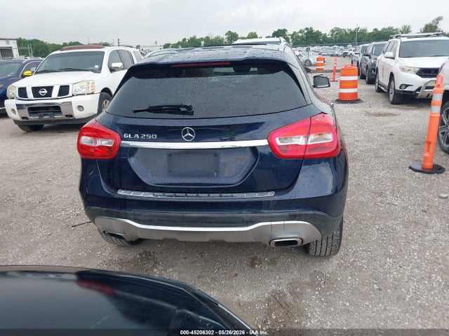 WDCTG4EB4JJ453215 Mercedes-Benz GLA 250