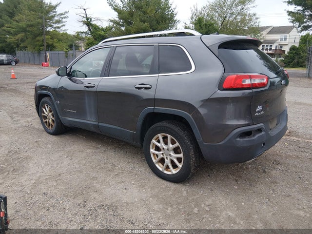 2015 Jeep Cherokee Latitude მანქანა იყიდება აუქციონზე, vin: 1C4PJMCS4FW577393, აუქციონის ნომერი: 45206303