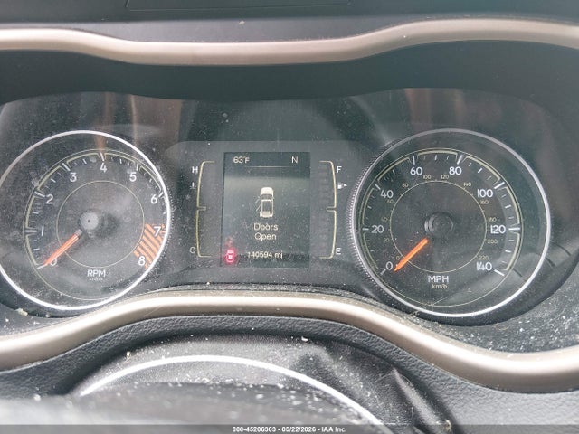 2015 Jeep Cherokee Latitude მანქანა იყიდება აუქციონზე, vin: 1C4PJMCS4FW577393, აუქციონის ნომერი: 45206303