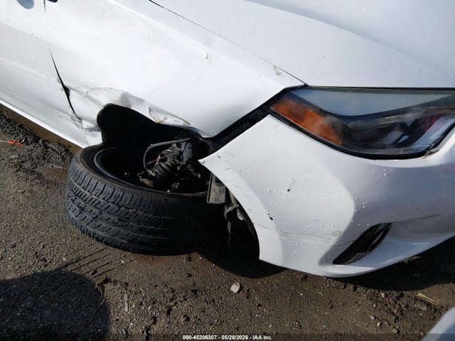 Продажа на аукционе авто 2015 Toyota Corolla S Plus, vin: 2T1BURHE8FC320974, номер лота: 45206307