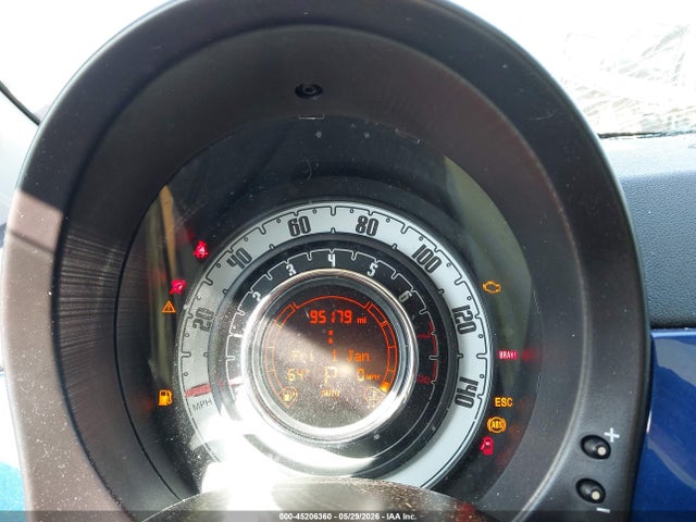 45206360 :رقم المزاد ، 3C3CFFCR3CT212492 vin ، 2012 Fiat 500 Lounge مزاد بيع