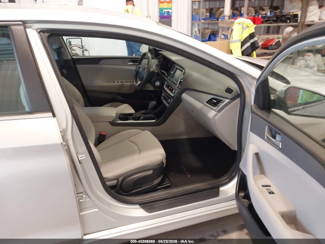 Продажа на аукционе авто 2018 Hyundai Sonata Eco, vin: 5NPE24AA5JH687415, номер лота: 45206392