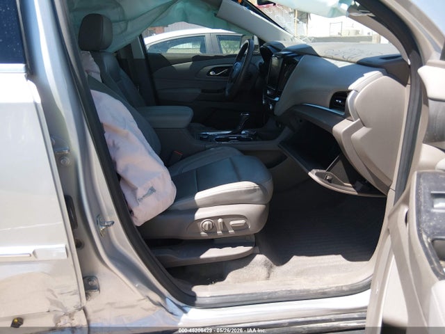 2018 Chevrolet Traverse 3lt მანქანა იყიდება აუქციონზე, vin: 1GNEVHKWXJJ132404, აუქციონის ნომერი: 45206429