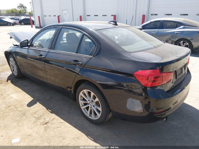 Продаж на аукціоні авто 2018 Bmw 320i Xdrive, vin: WBA8E5G50JNU45973, номер лоту: 45206502