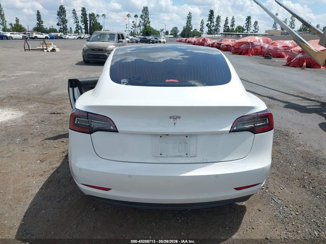 Tesla Model 3 Long Range/mid Range 2018 5YJ3E1EAXJF161884 Image 17
