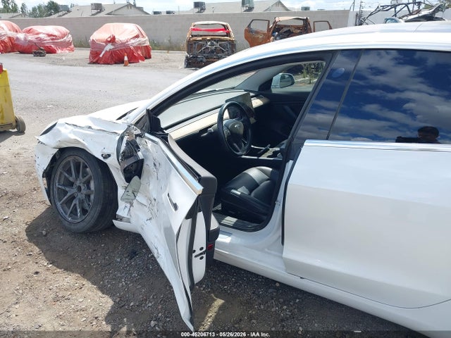 Tesla Model 3 Long Range/mid Range 2018 5YJ3E1EAXJF161884 Image 20