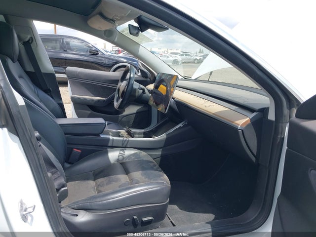 Tesla Model 3 Long Range/mid Range 2018 5YJ3E1EAXJF161884 Image 5