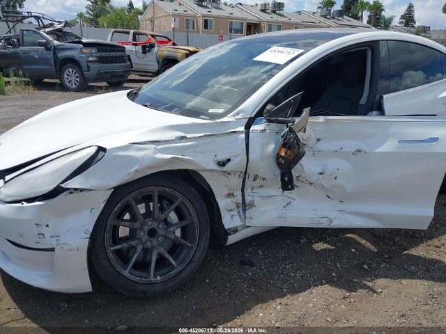 Tesla Model 3 Long Range/mid Range 2018 5YJ3E1EAXJF161884 Image 6