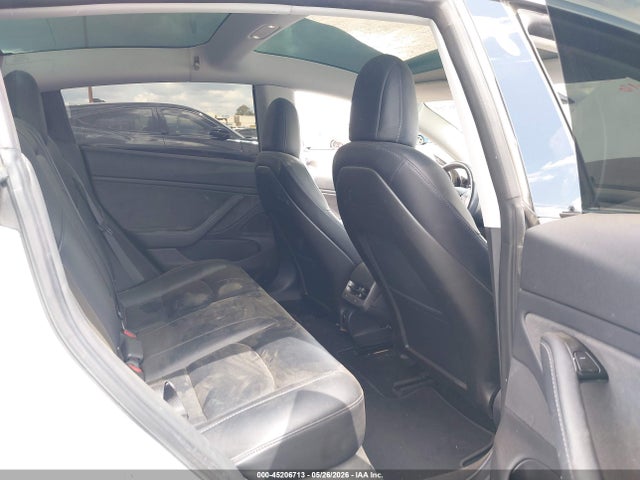 Tesla Model 3 Long Range/mid Range 2018 5YJ3E1EAXJF161884 Image 8