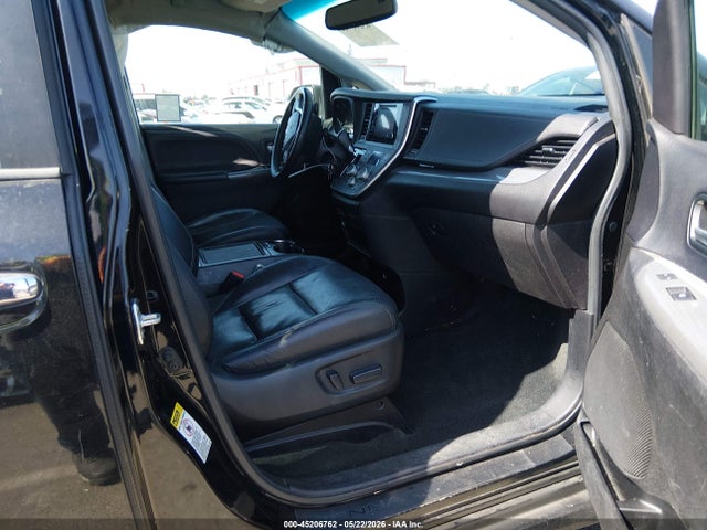 2015 Toyota Sienna Se 8 Passenger მანქანა იყიდება აუქციონზე, vin: 5TDXK3DC9FS683112, აუქციონის ნომერი: 45206762