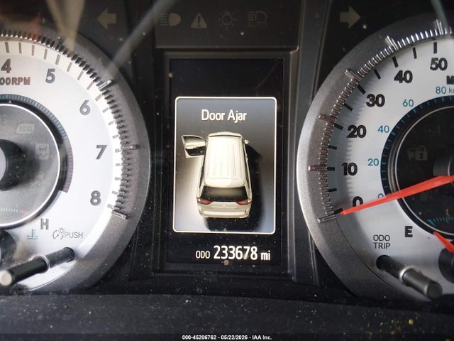 2015 Toyota Sienna Se 8 Passenger მანქანა იყიდება აუქციონზე, vin: 5TDXK3DC9FS683112, აუქციონის ნომერი: 45206762