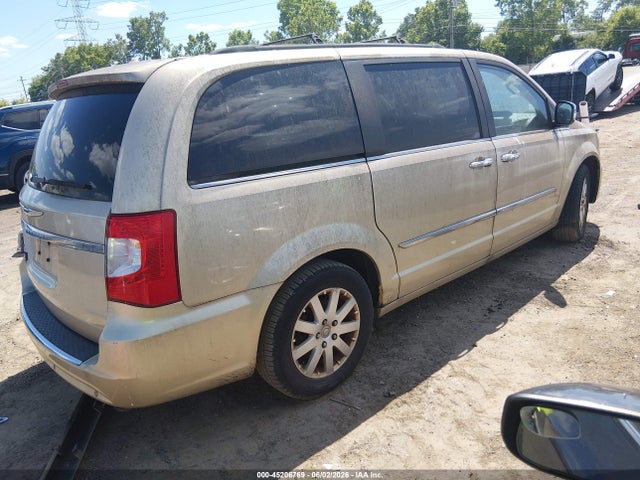 2011 Chrysler Town & Country Touring-l მანქანა იყიდება აუქციონზე, vin: 2A4RR8DG5BR721954, აუქციონის ნომერი: 45206769