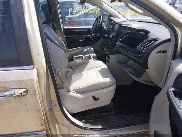 2011 Chrysler Town & Country Touring-l მანქანა იყიდება აუქციონზე, vin: 2A4RR8DG5BR721954, აუქციონის ნომერი: 45206769
