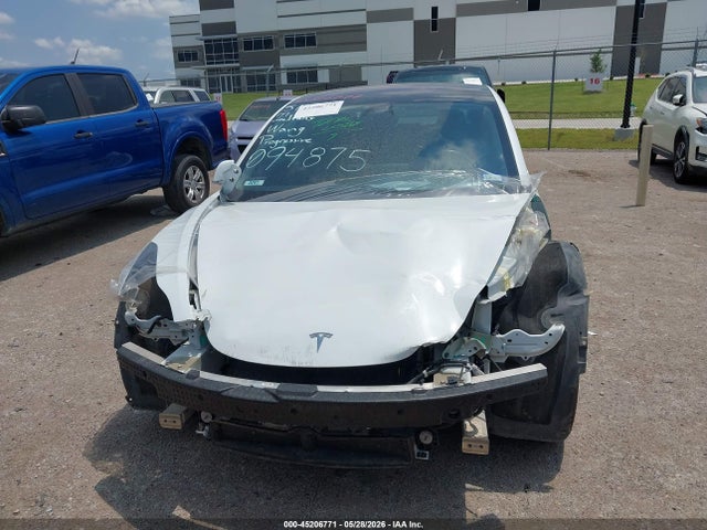 5YJ3E1EB1JF094875 Tesla Model 3 Long Range/performance