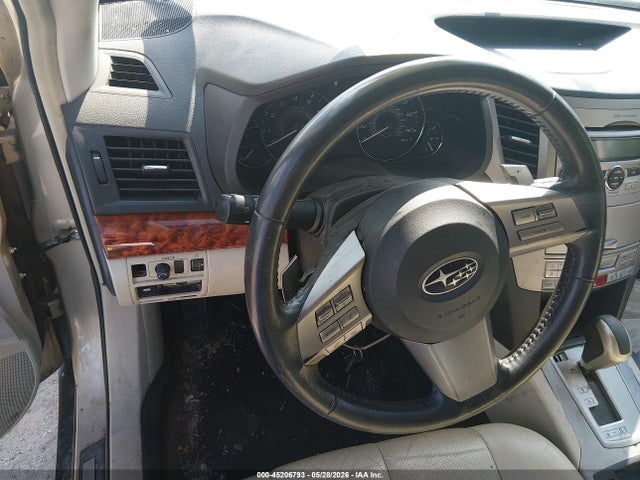 2010 Subaru Outback 2.5i Limited მანქანა იყიდება აუქციონზე, vin: 4S4BRBKC8A3379181, აუქციონის ნომერი: 45206793