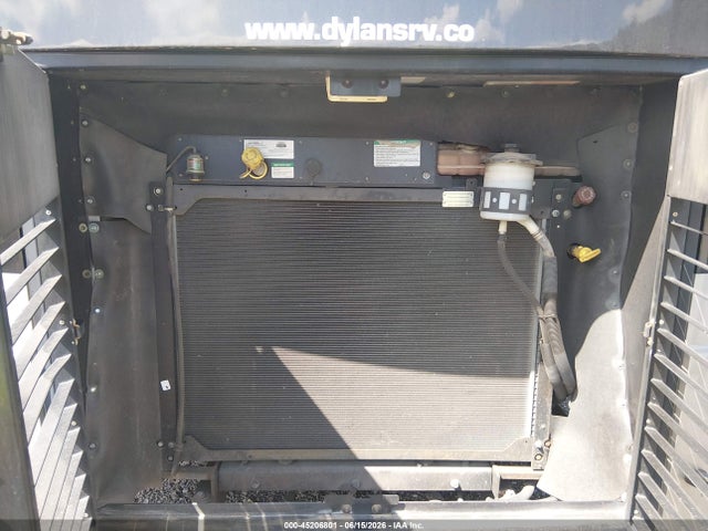 Продажа на аукционе авто 2014 Freightliner Chassis Xc, vin: 4UZACJDT8ECFZ1222, номер лота: 45206801
