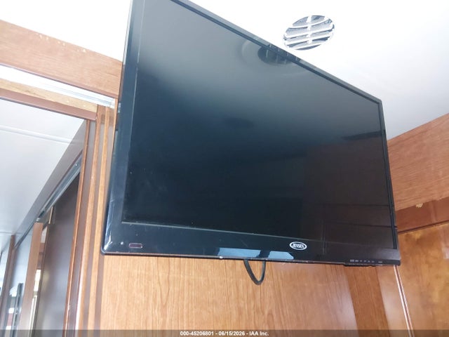 Продажа на аукционе авто 2014 Freightliner Chassis Xc, vin: 4UZACJDT8ECFZ1222, номер лота: 45206801