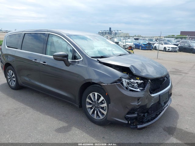 2022 Chrysler Pacifica Hybrid Touring L მანქანა იყიდება აუქციონზე, vin: 2C4RC1L72NR206771, აუქციონის ნომერი: 45206806