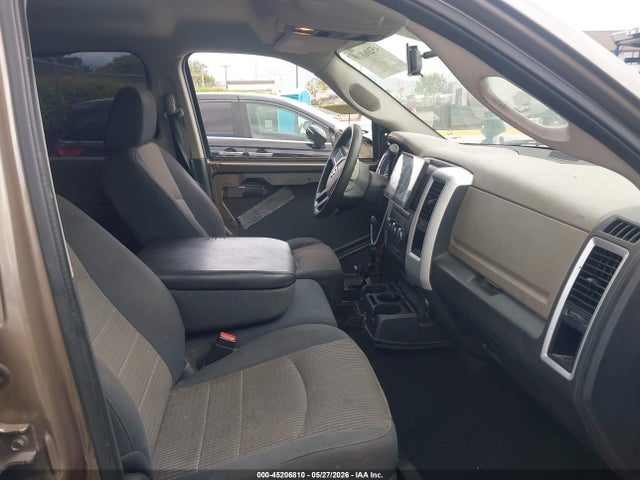 45206810 :رقم المزاد ، 1D3HB13P59J515456 vin ، 2009 Dodge Ram 1500 Slt/sport/trx مزاد بيع