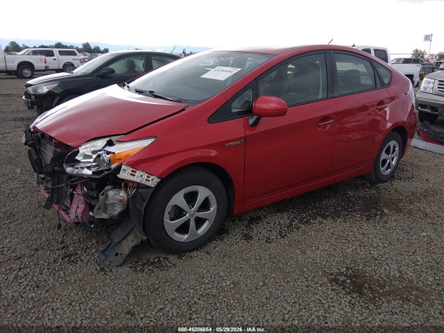 Toyota Prius Two 2014 JTDKN3DU0E0367304 Image 2